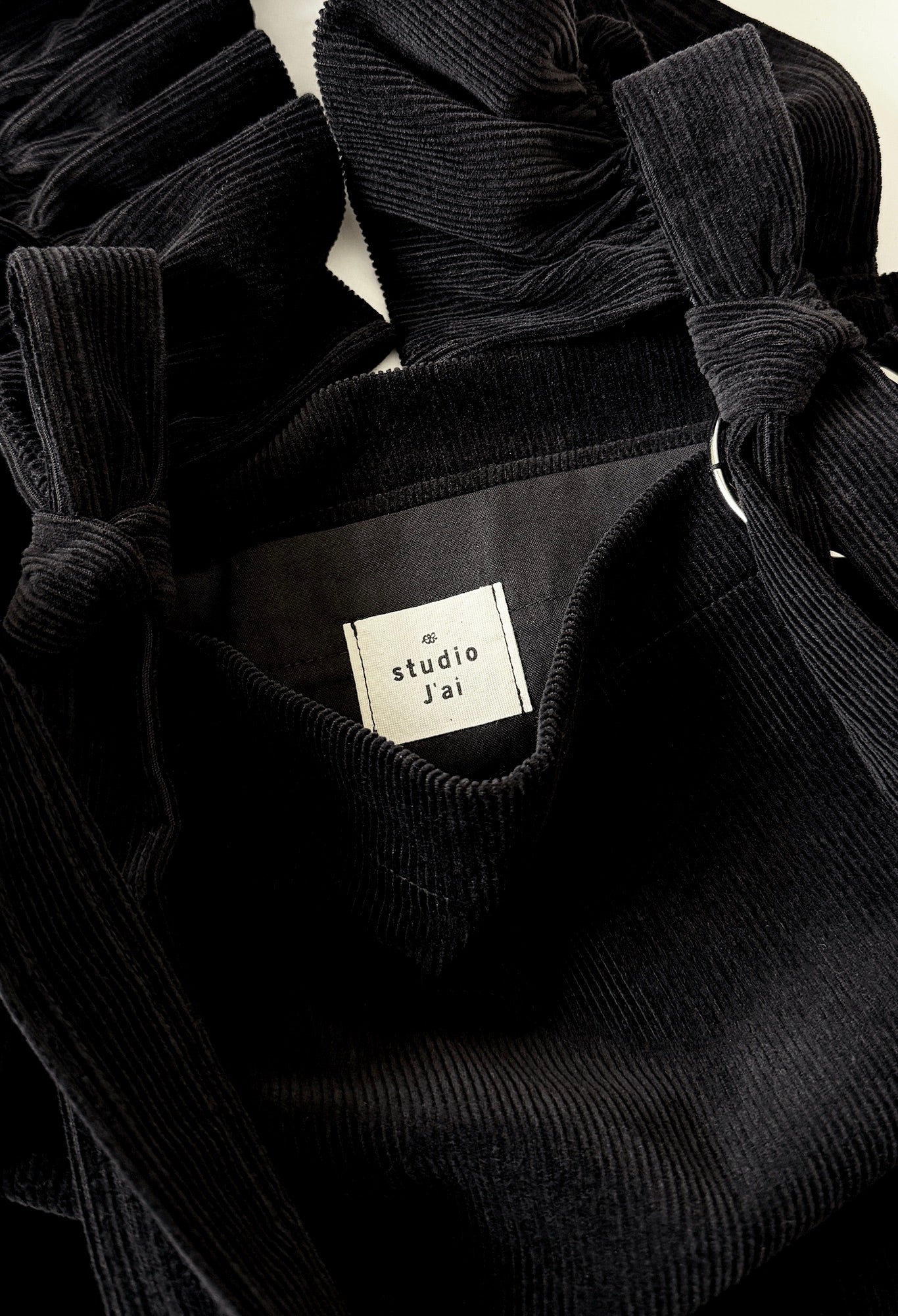 ALIYA CROSSBODY TOTE - BLACK CORDUROY