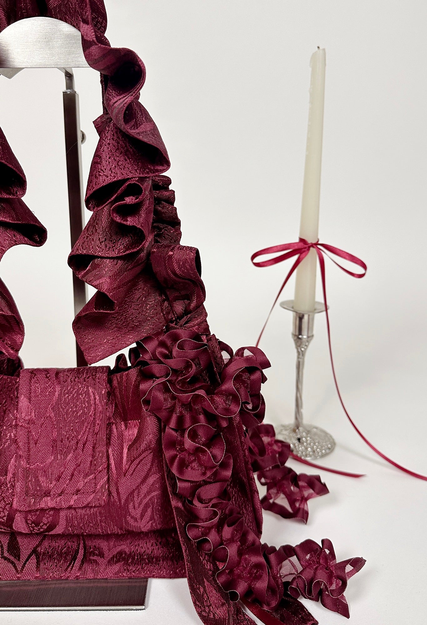 NAIA SHOULDER BAG - BURGUNDY JACQUARD