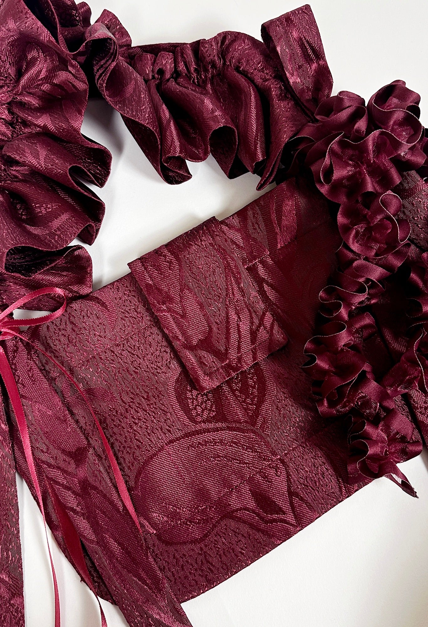 NAIA SHOULDER BAG - BURGUNDY JACQUARD