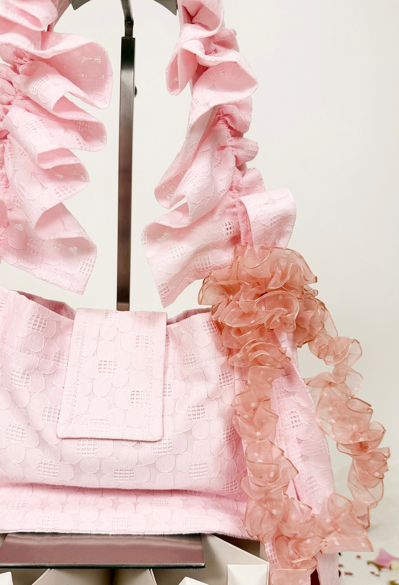 NAIA SHOULDER BAG - BABY PINK LACE