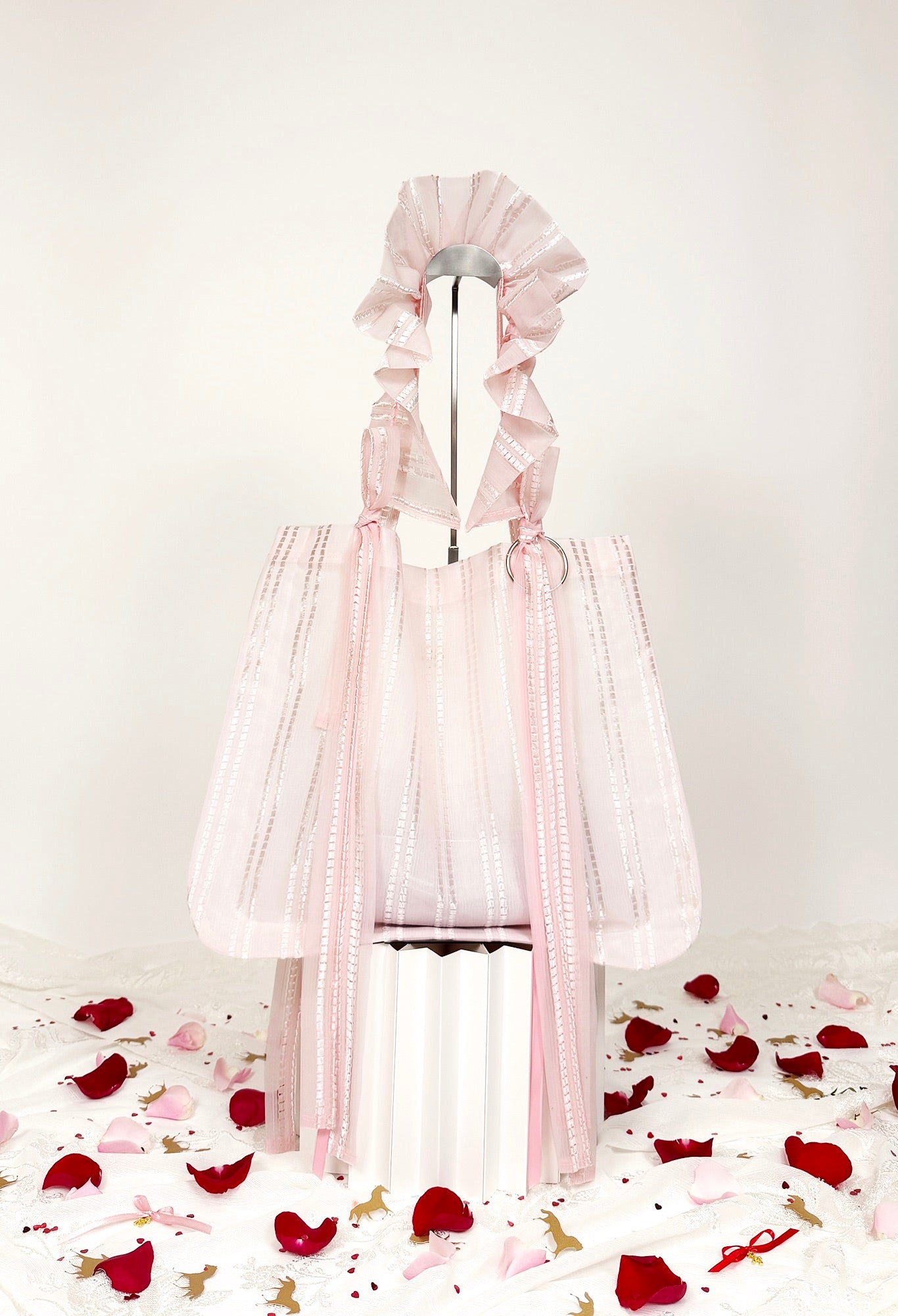 ALIYA TOTE - PINK STRIPED MESH