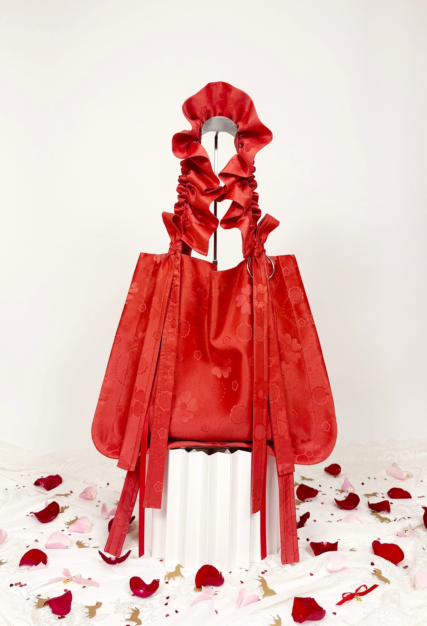 ALIYA TOTE - BRIGHT RED SATIN JACQUARD