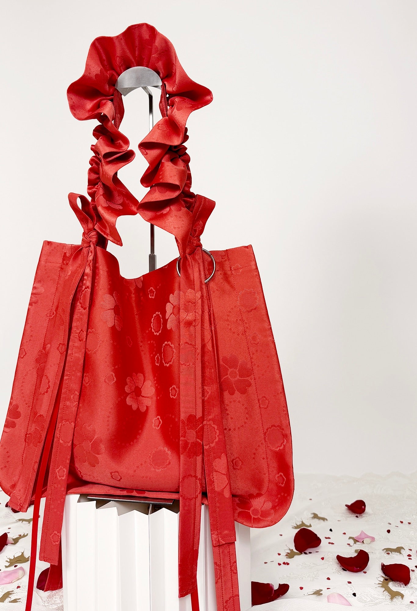 ALIYA TOTE - BRIGHT RED SATIN JACQUARD