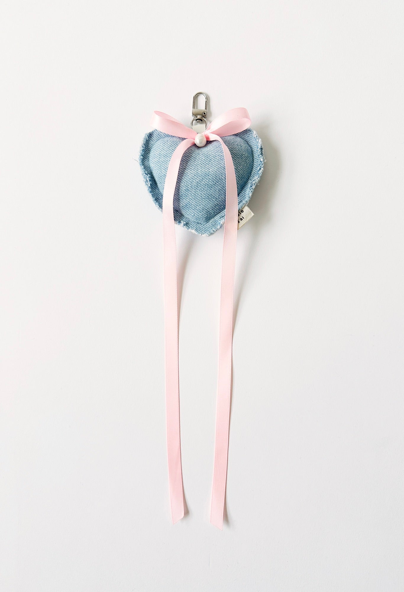 DENIM HEART CHARM - LIGHT WASH