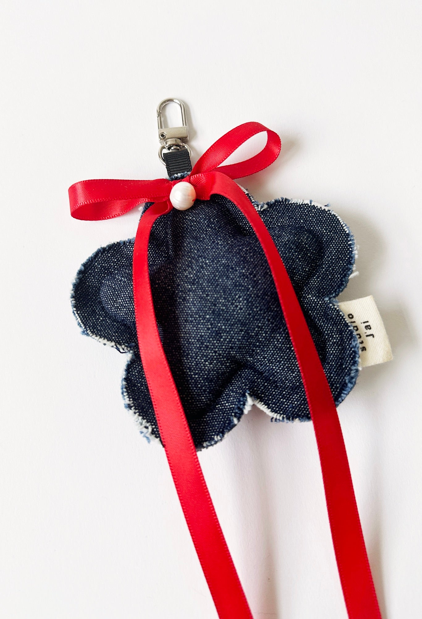 DENIM FLOWER CHARM - INDIGO
