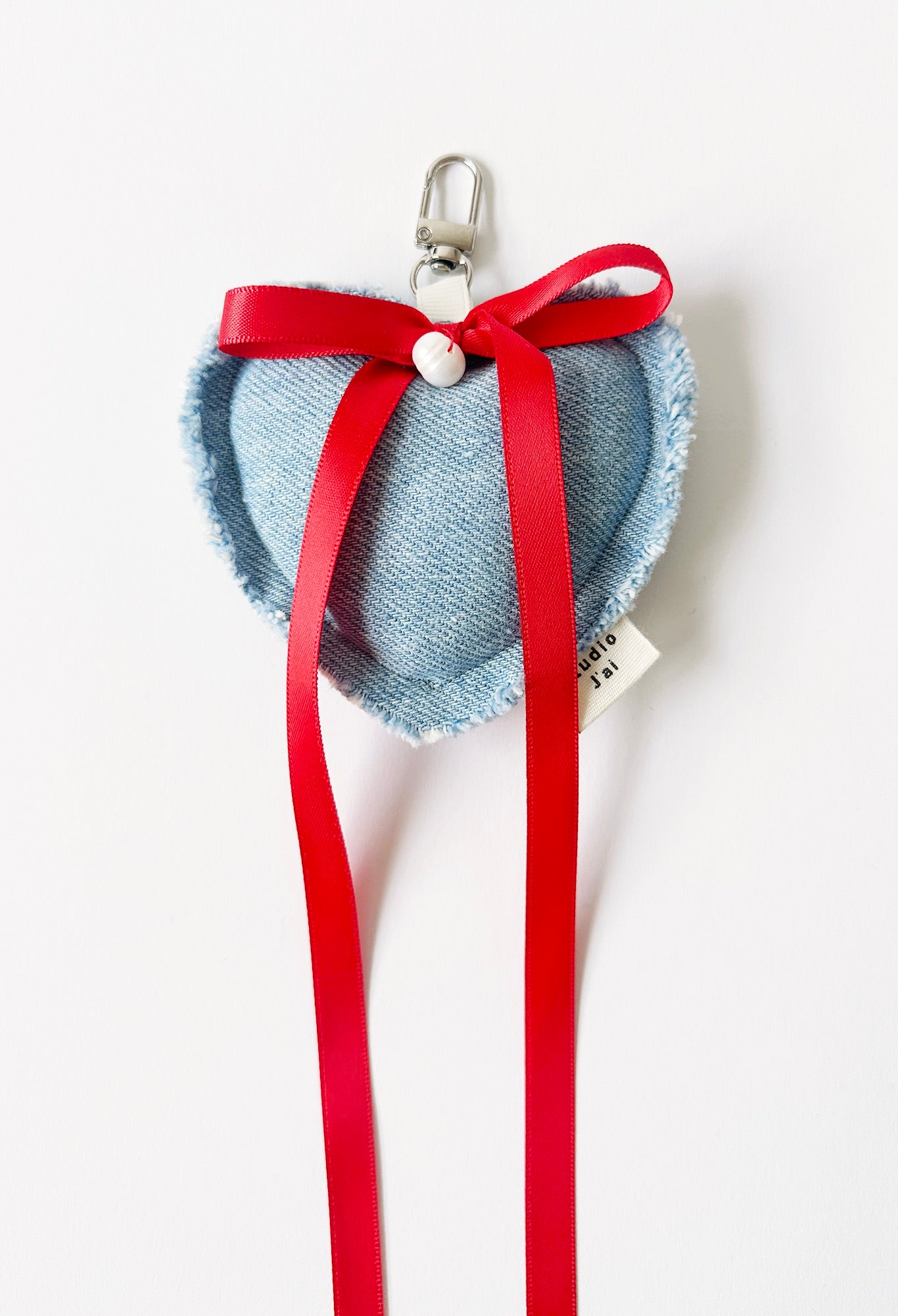 DENIM HEART CHARM - LIGHT WASH