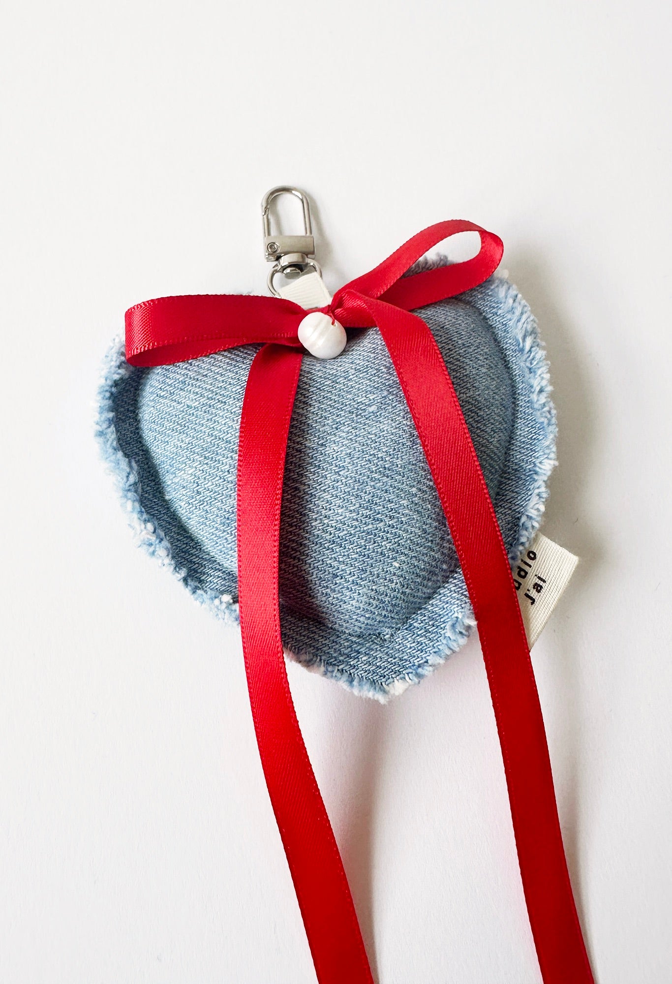DENIM HEART CHARM - LIGHT WASH