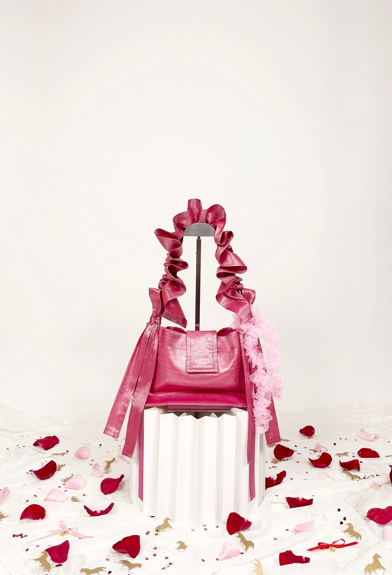 NAIA SHOULDER BAG - DARK PINK LAMÉ