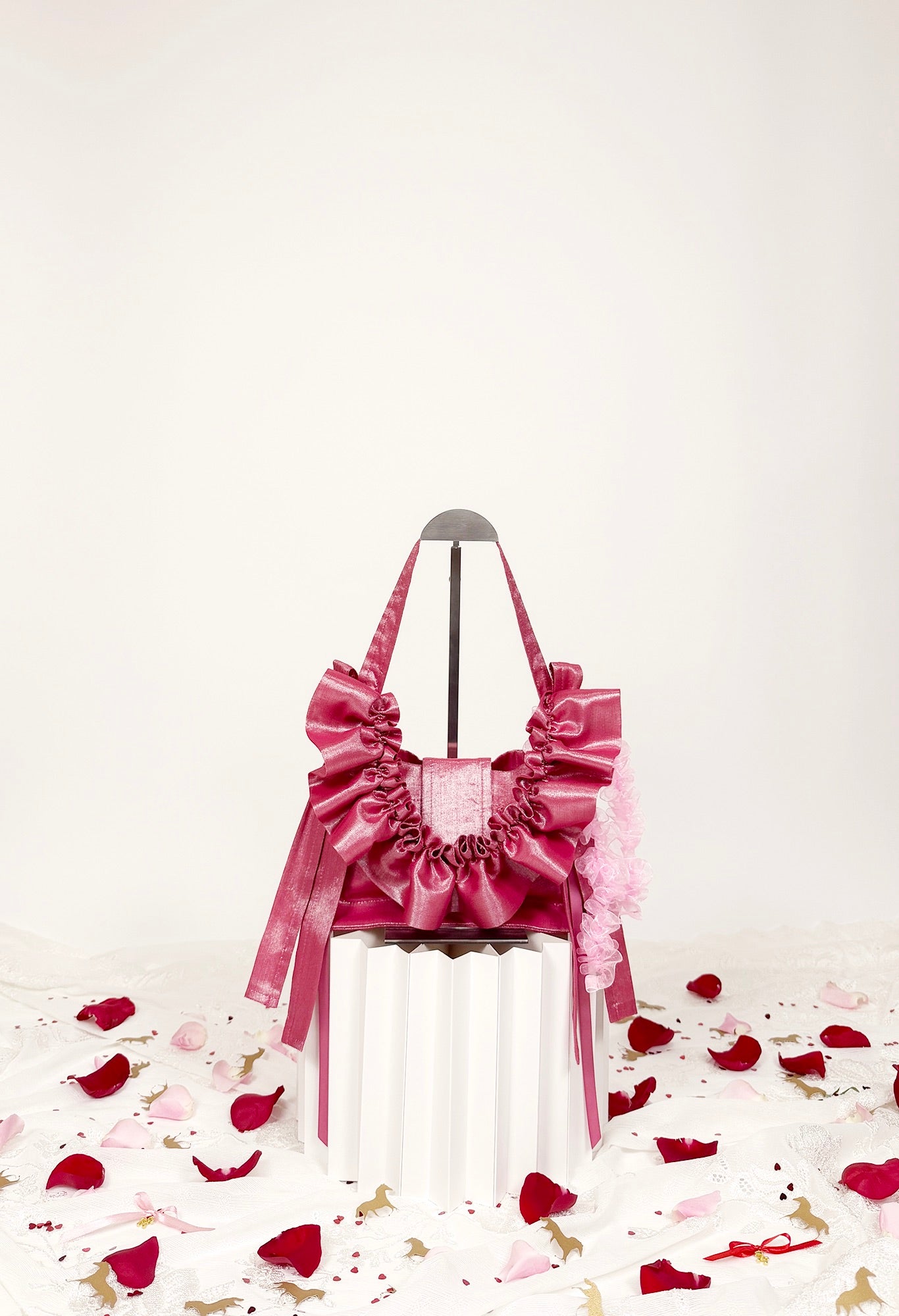 NAIA SHOULDER BAG - DARK PINK LAMÉ