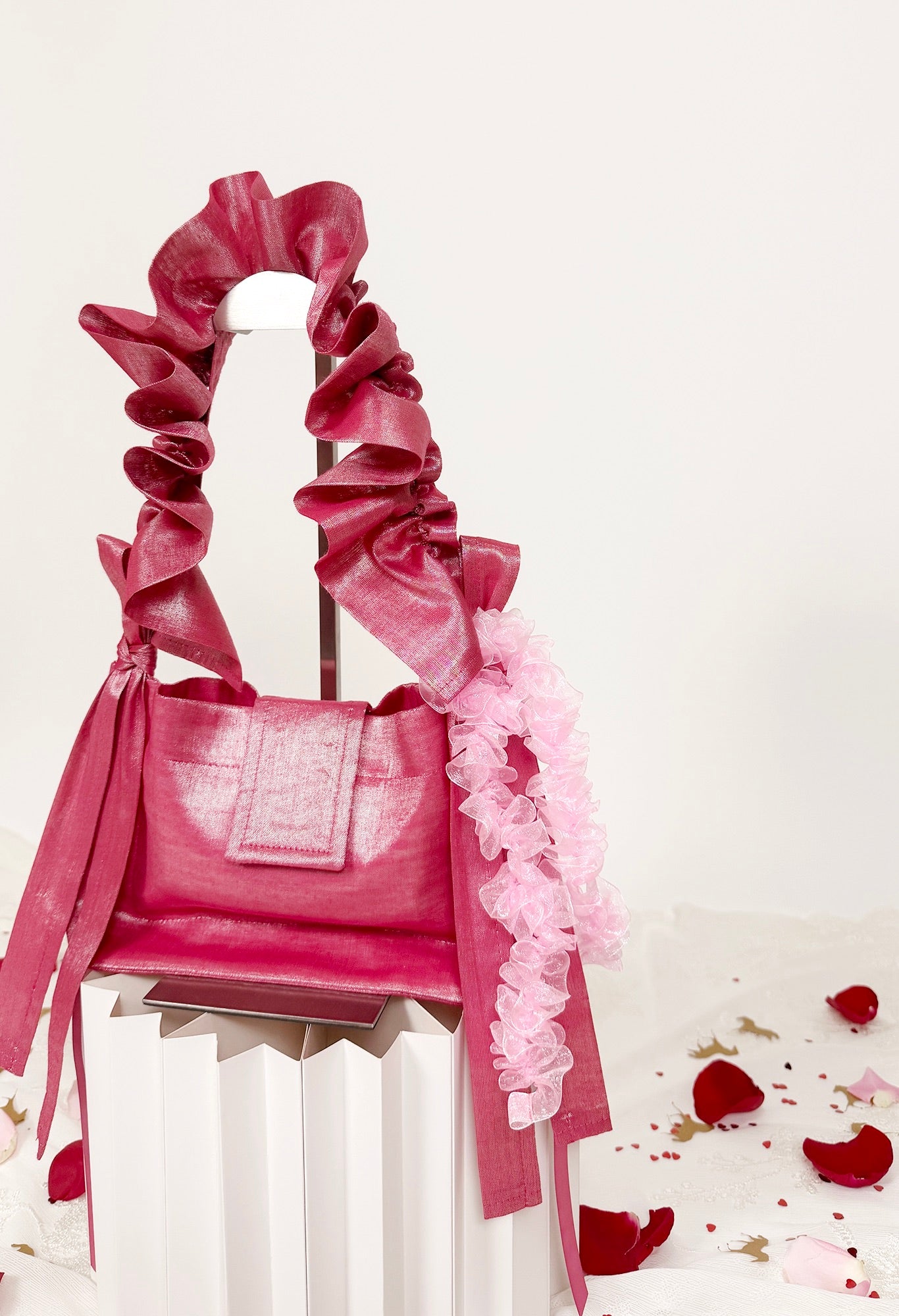 NAIA SHOULDER BAG - DARK PINK LAMÉ