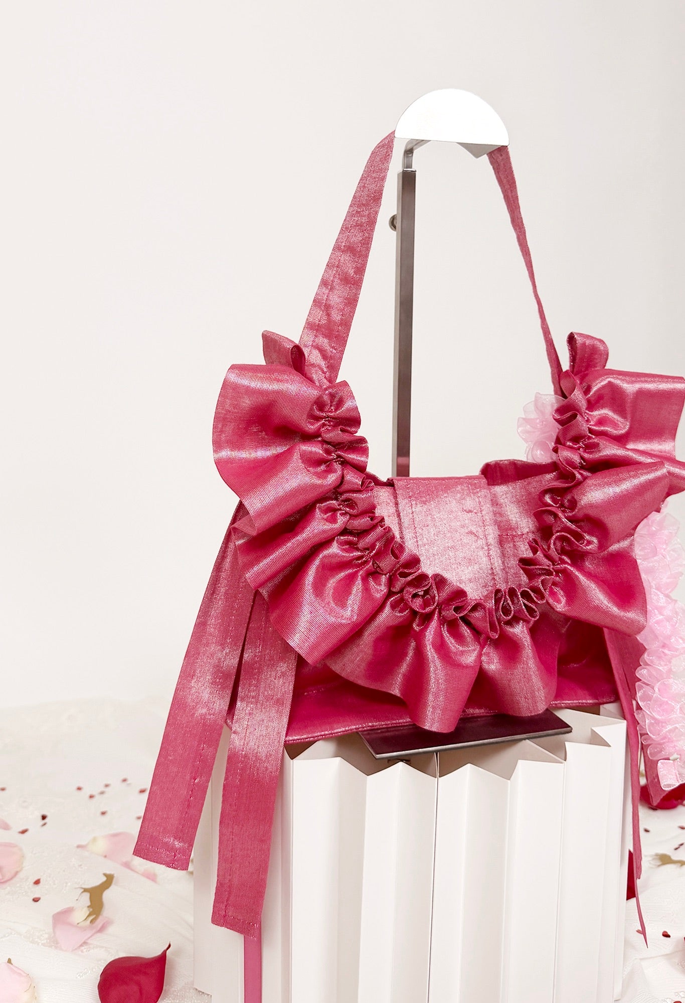 NAIA SHOULDER BAG - DARK PINK LAMÉ