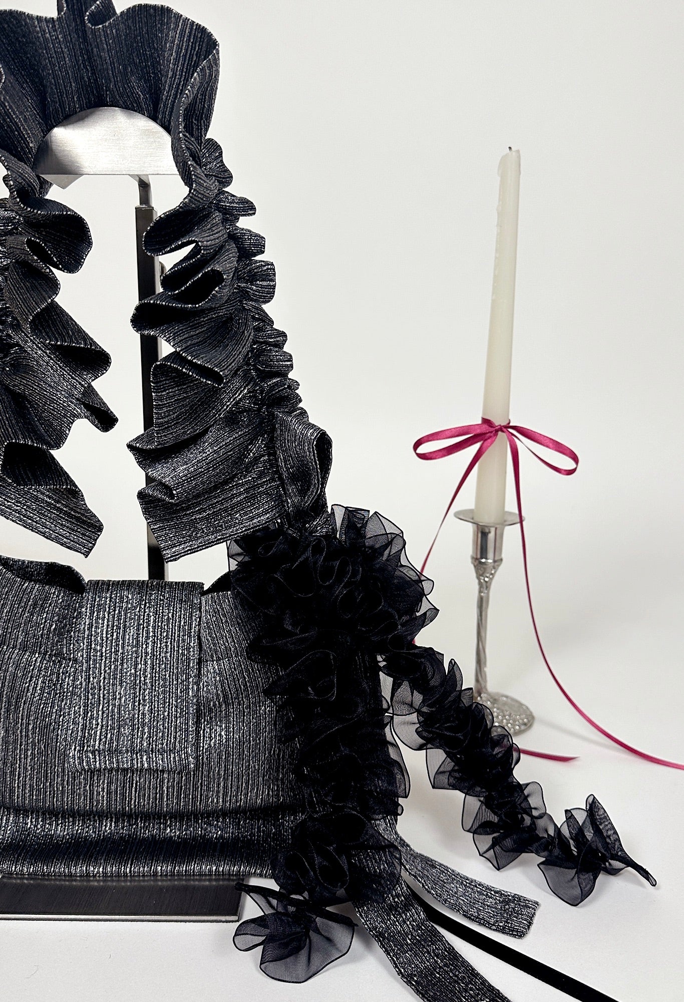 NAIA SHOULDER BAG - BLACK/SILVER LUREX