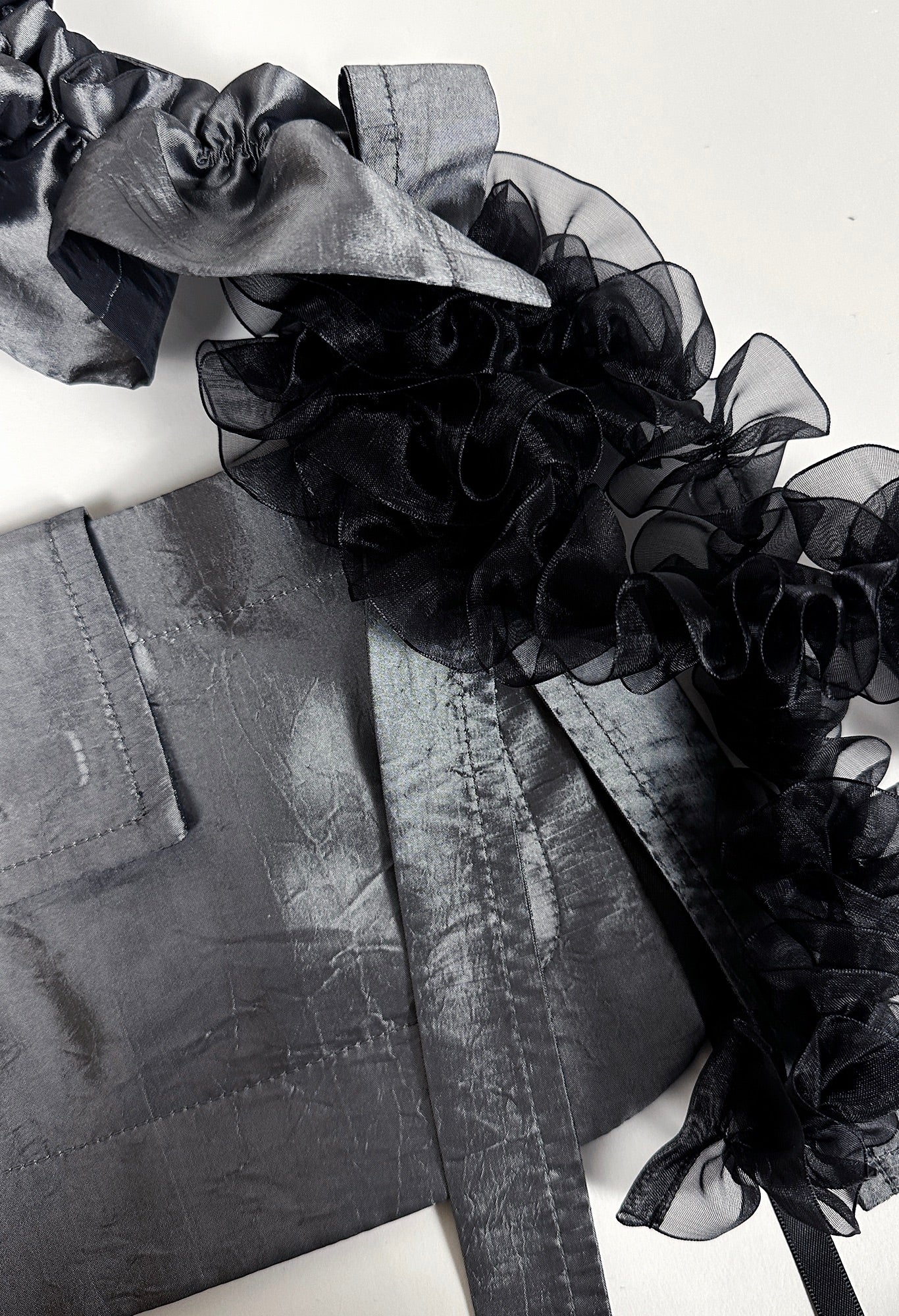 NAIA SHOULDER BAG - DARK SILVER NYLON