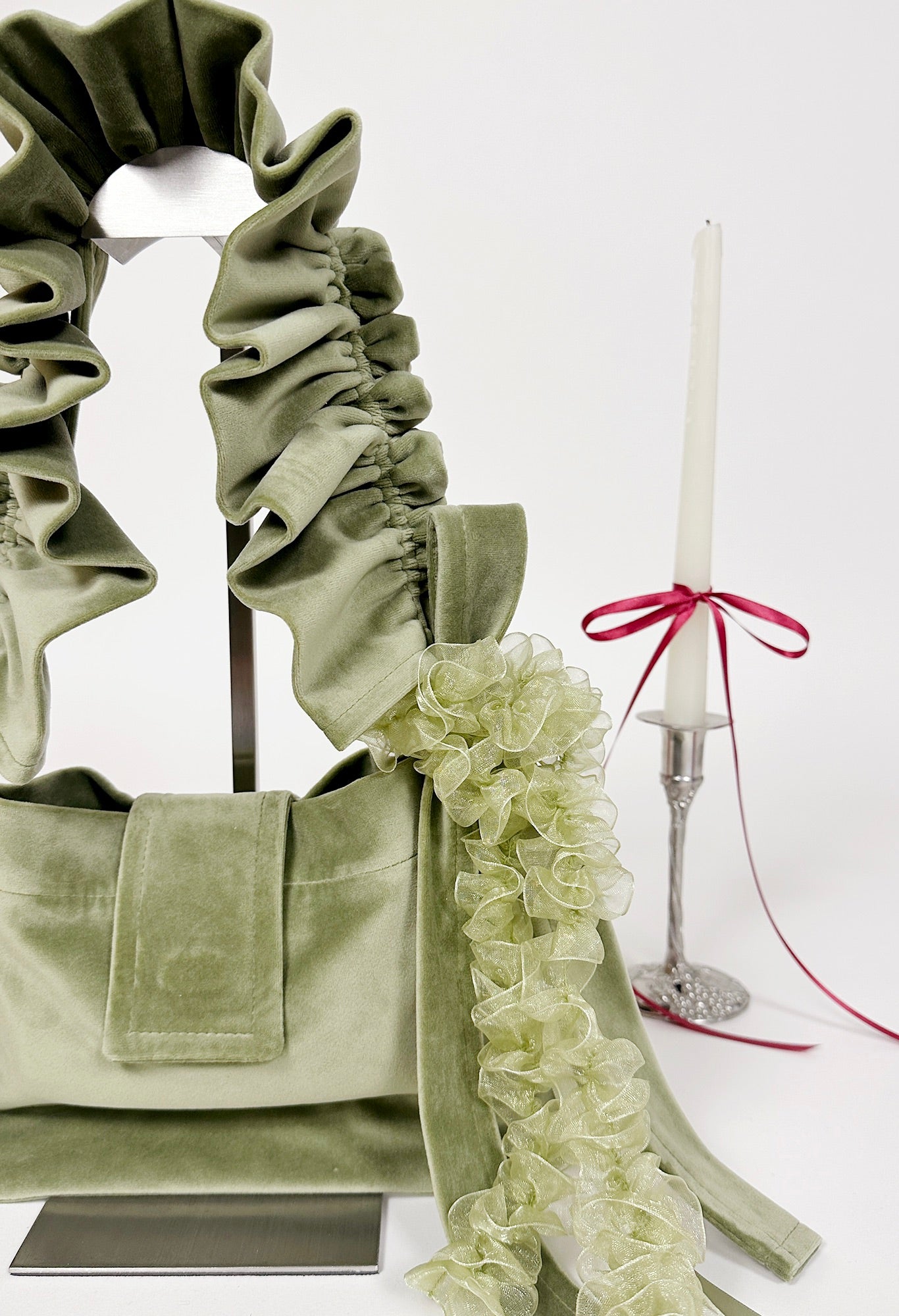 NAIA SHOULDER BAG - GREEN VELVET