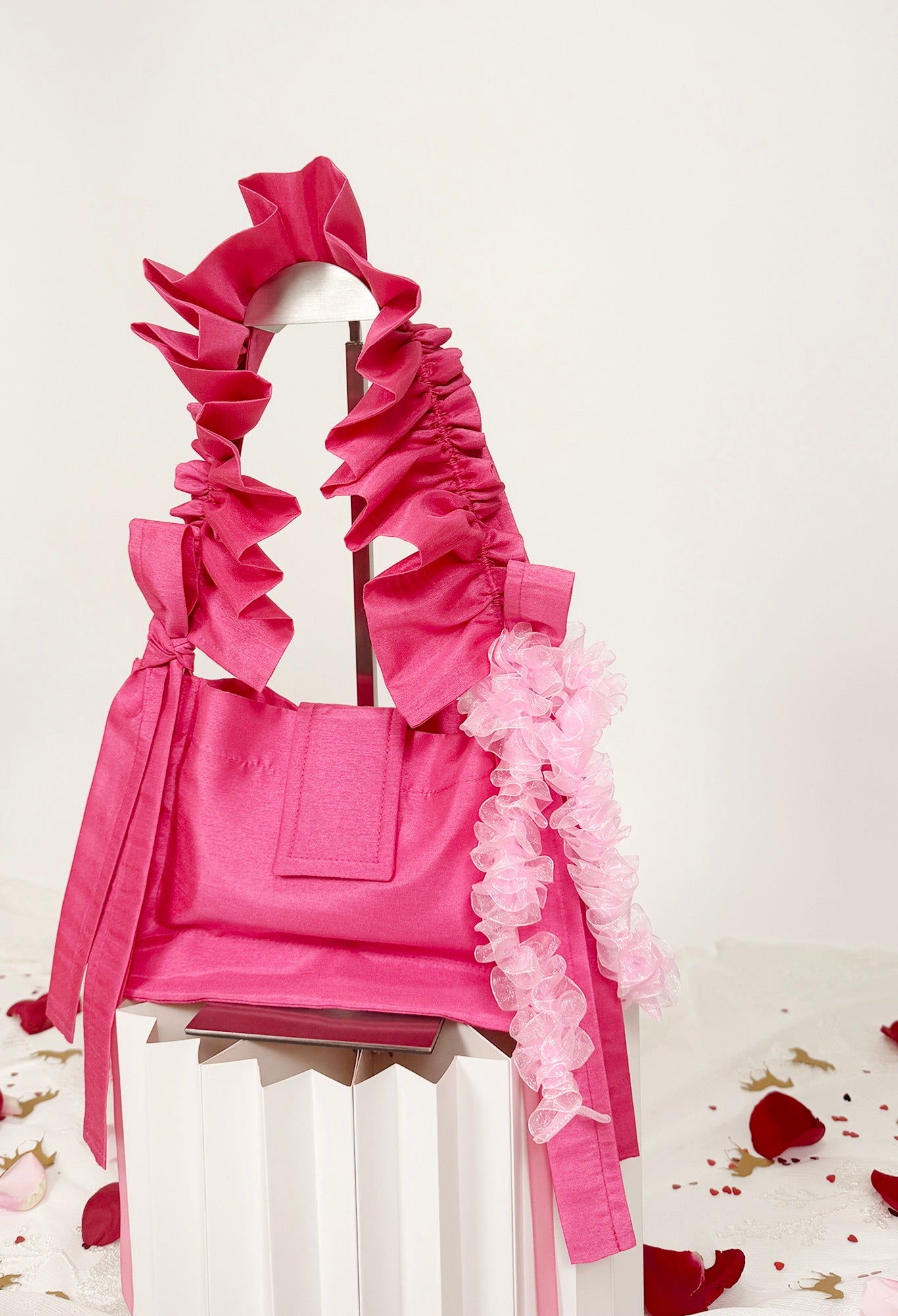 NAIA SHOULDER BAG - BARBIE PINK TAFFETA