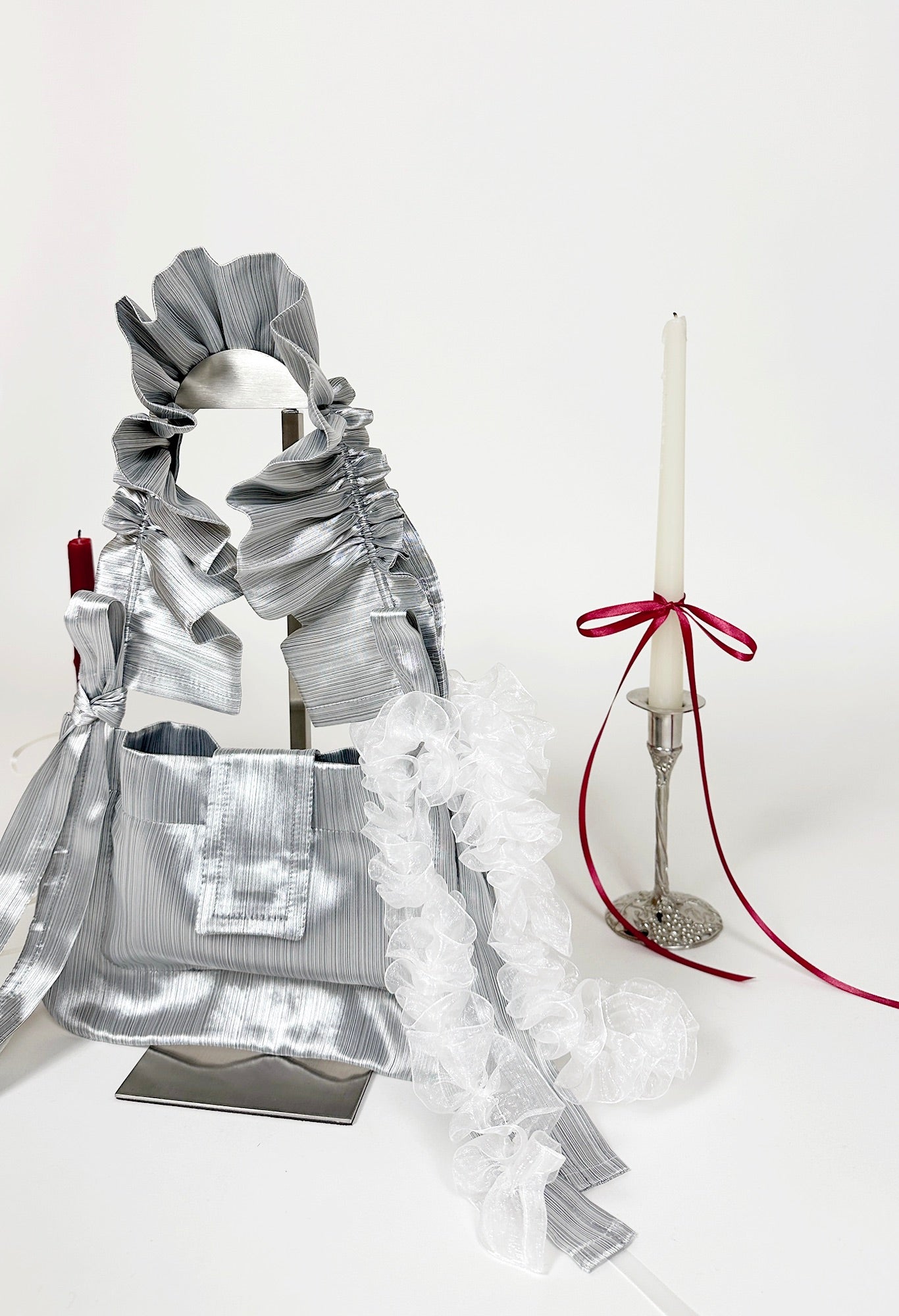 NAIA SHOULDER BAG - ICY SILVER LAMÉ