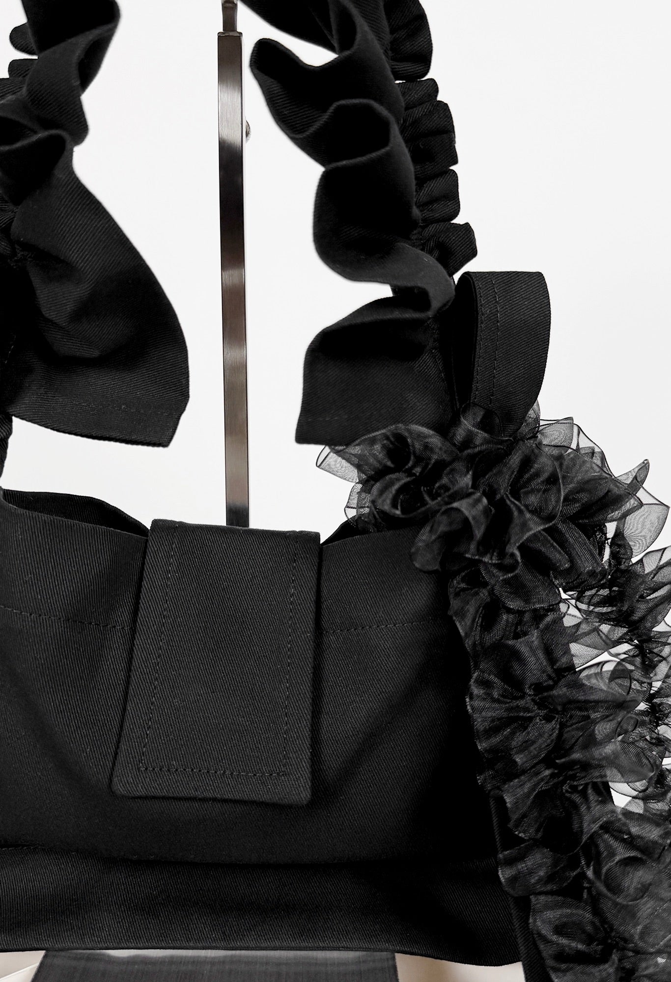 NAIA SHOULDER BAG