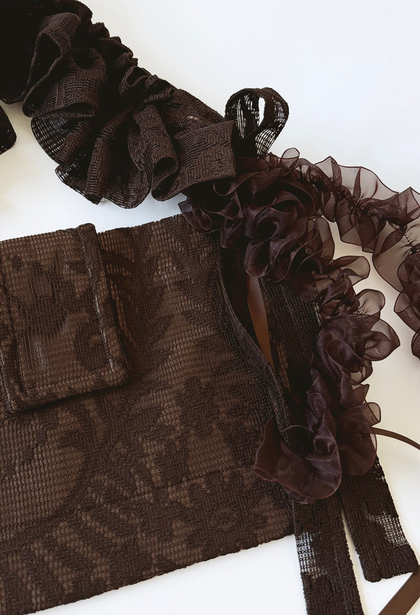 NAIA SHOULDER BAG - BROWN LACE