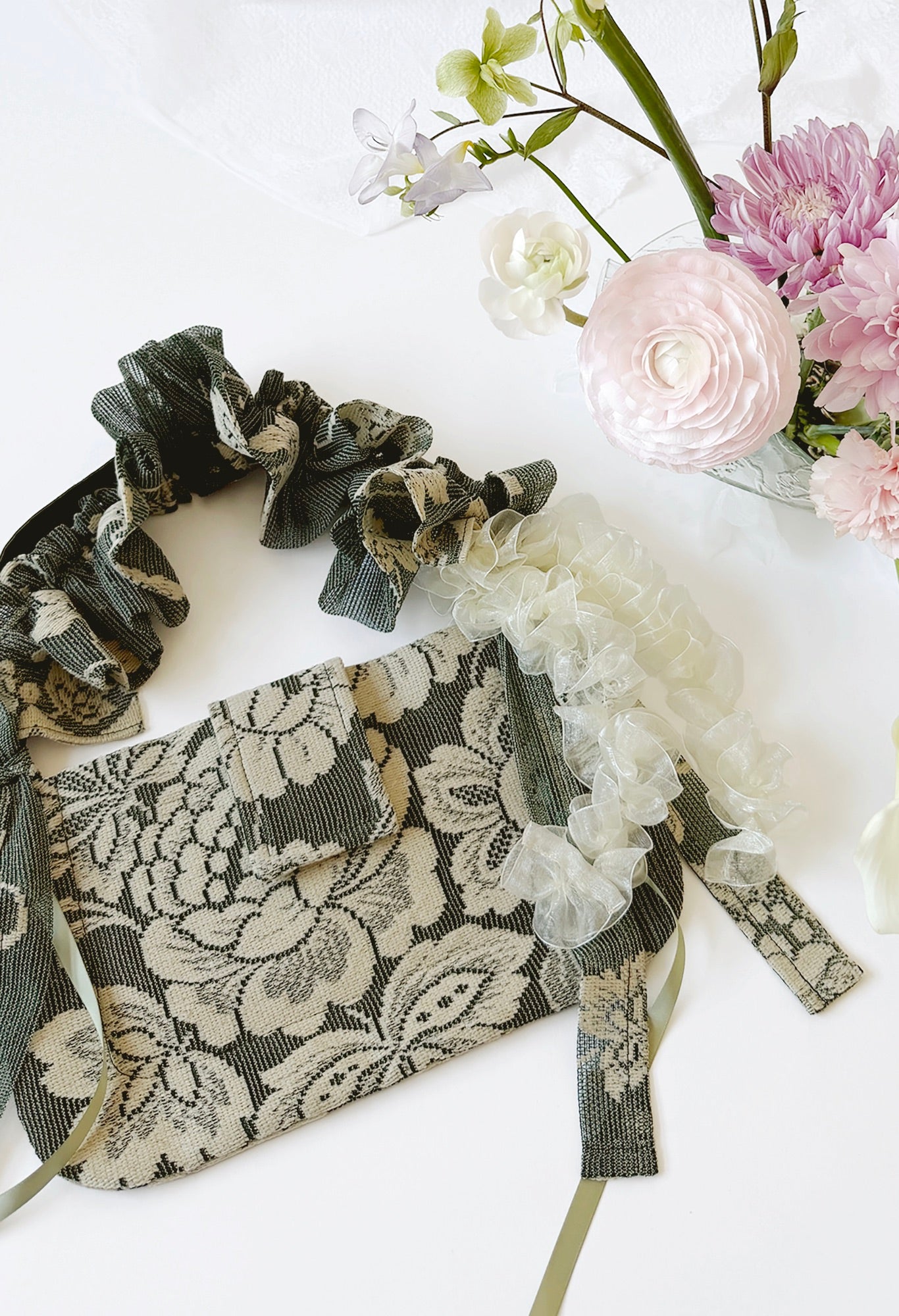 NAIA SHOULDER BAG - GREEN LACE