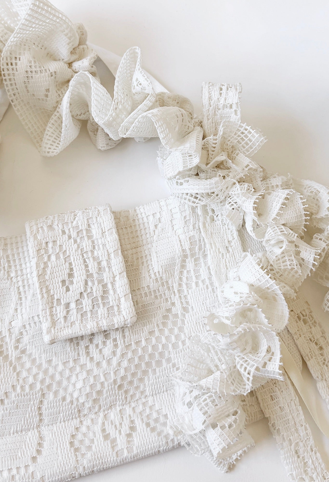 NAIA SHOULDER BAG - IVORY LACE