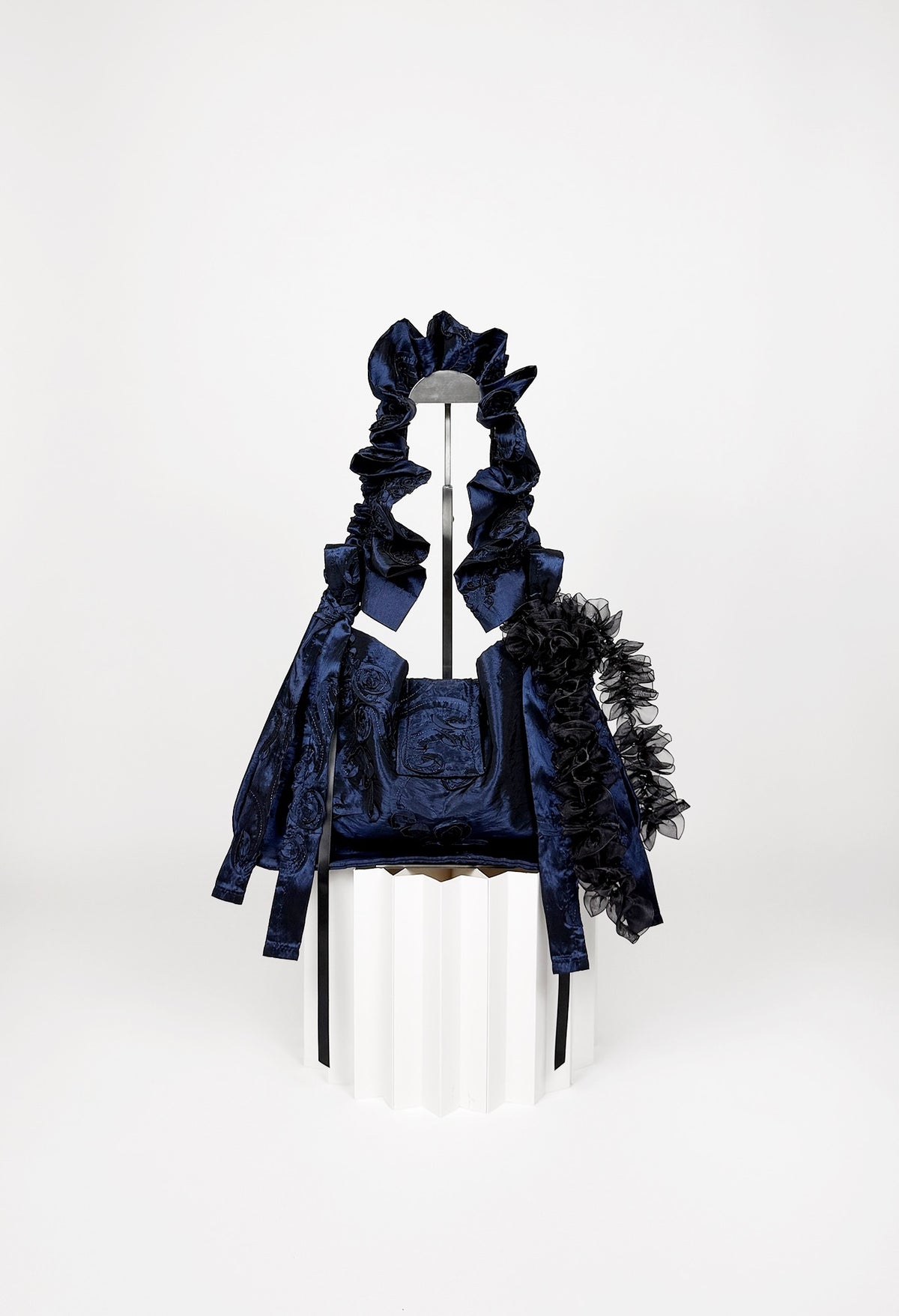 OVERSIZED NAIA SHOULDER BAG - NAVY TAFFETA