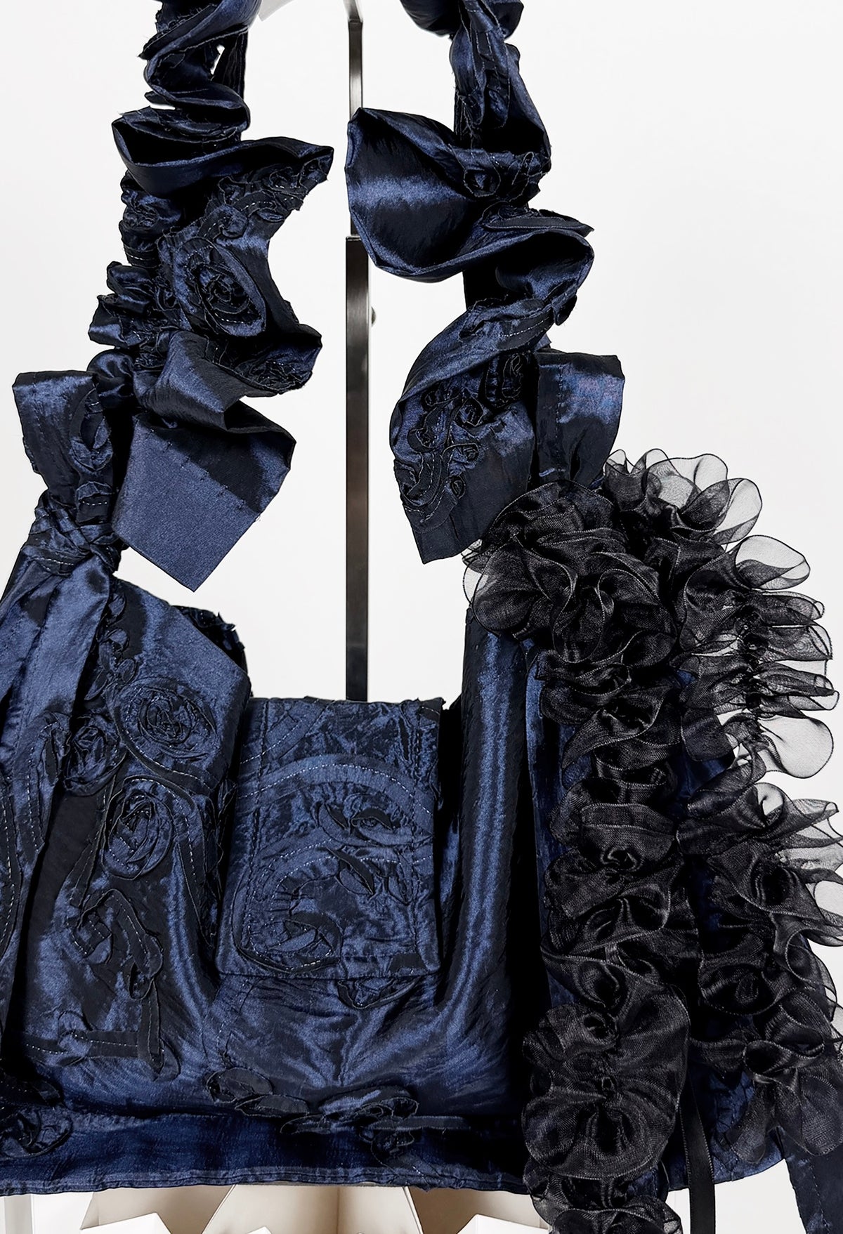 OVERSIZED NAIA SHOULDER BAG - NAVY TAFFETA