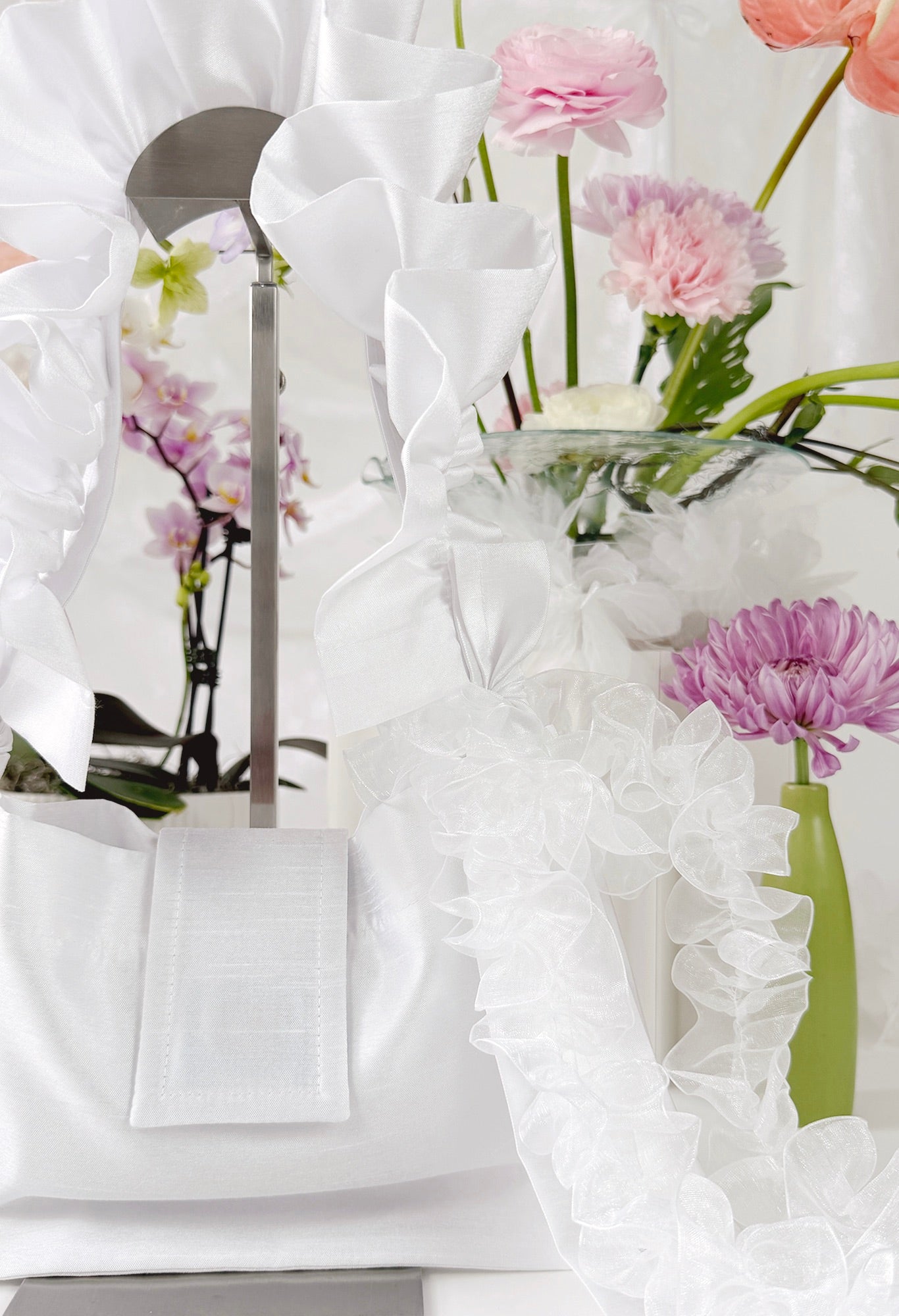 NAIA SHOULDER BAG - WHITE TAFFETA
