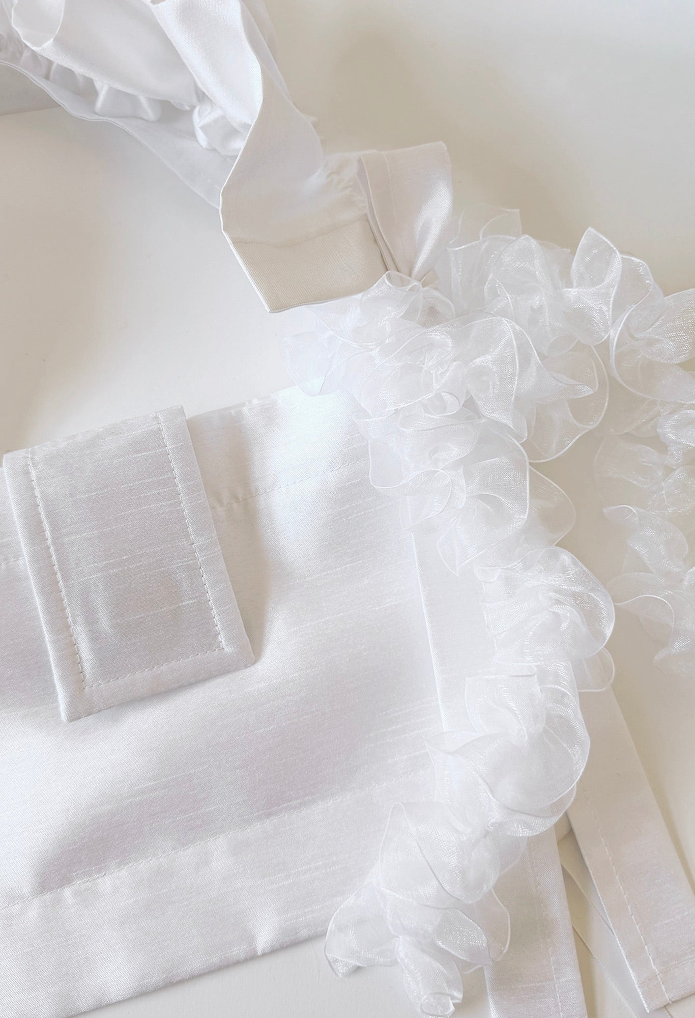 NAIA SHOULDER BAG - WHITE TAFFETA