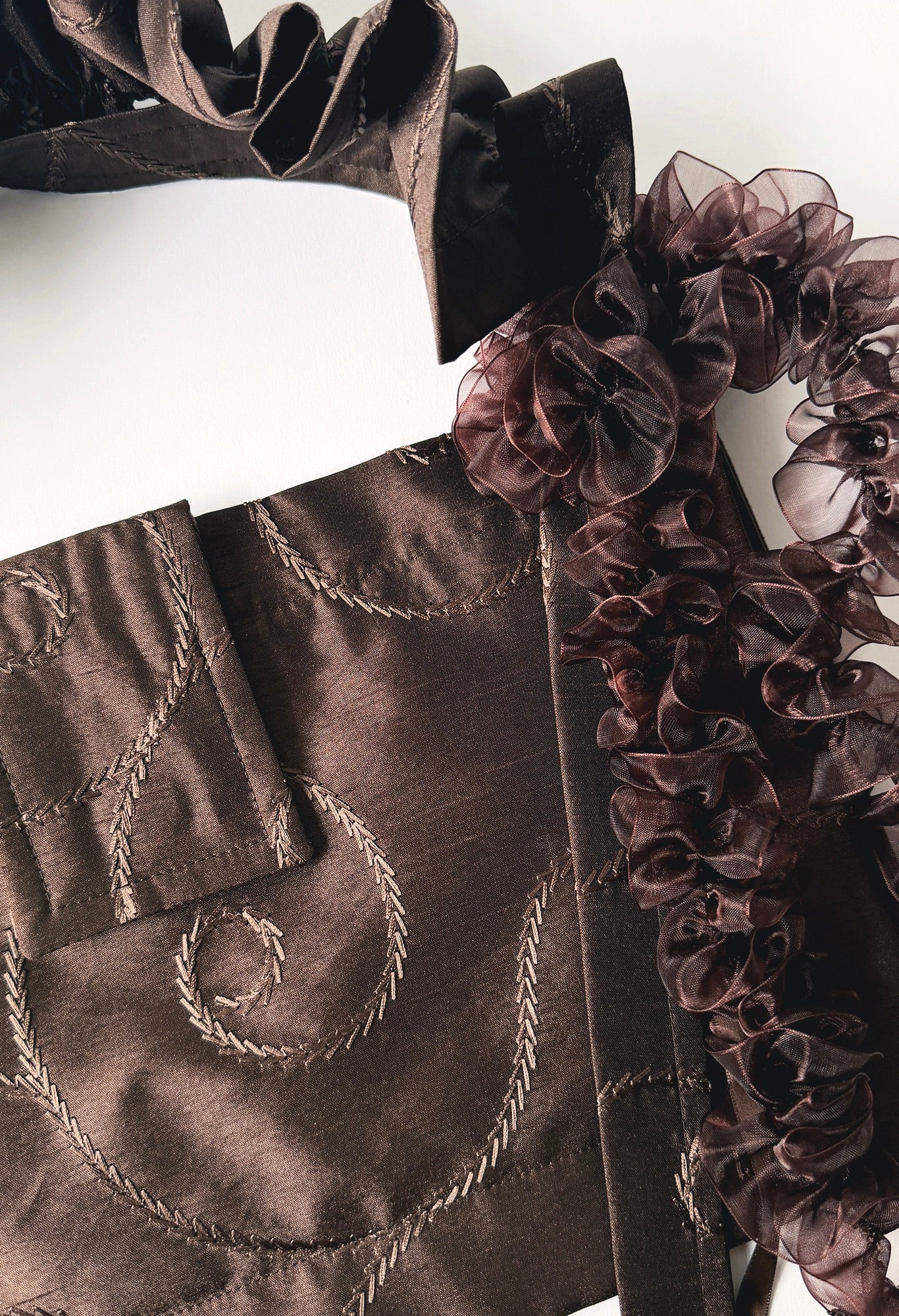 OVERSIZED NAIA SHOULDER BAG - BROWN TAFFETA