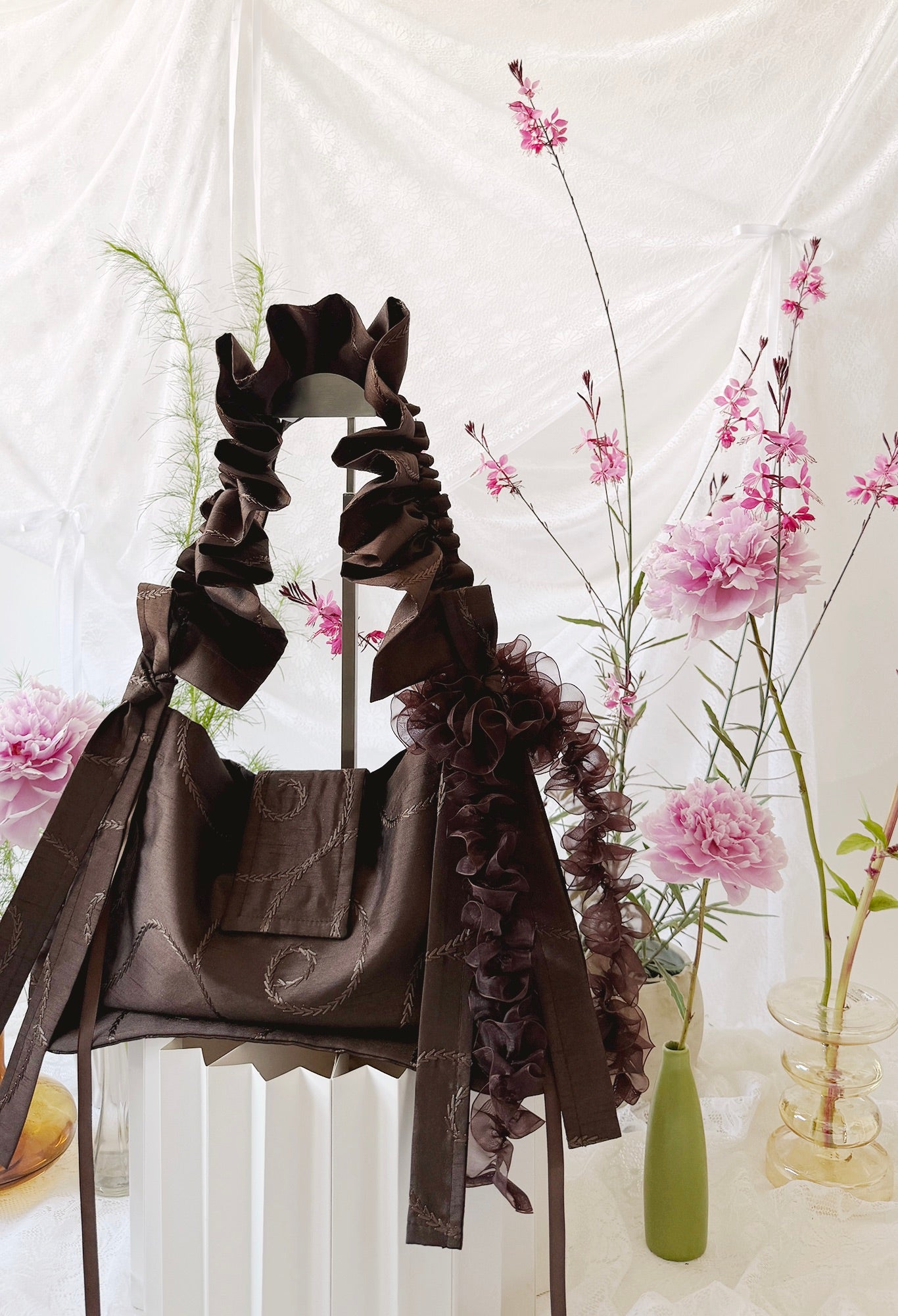 OVERSIZED NAIA SHOULDER BAG - BROWN TAFFETA
