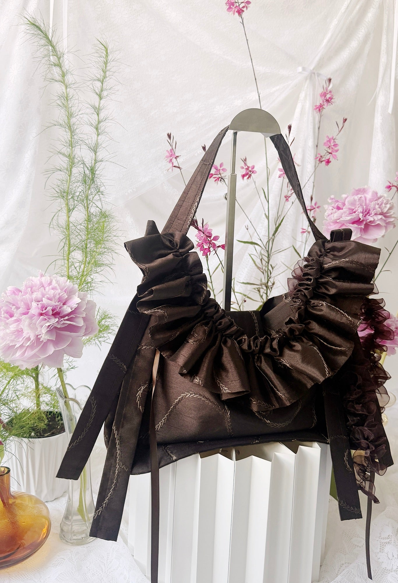 OVERSIZED NAIA SHOULDER BAG - BROWN TAFFETA