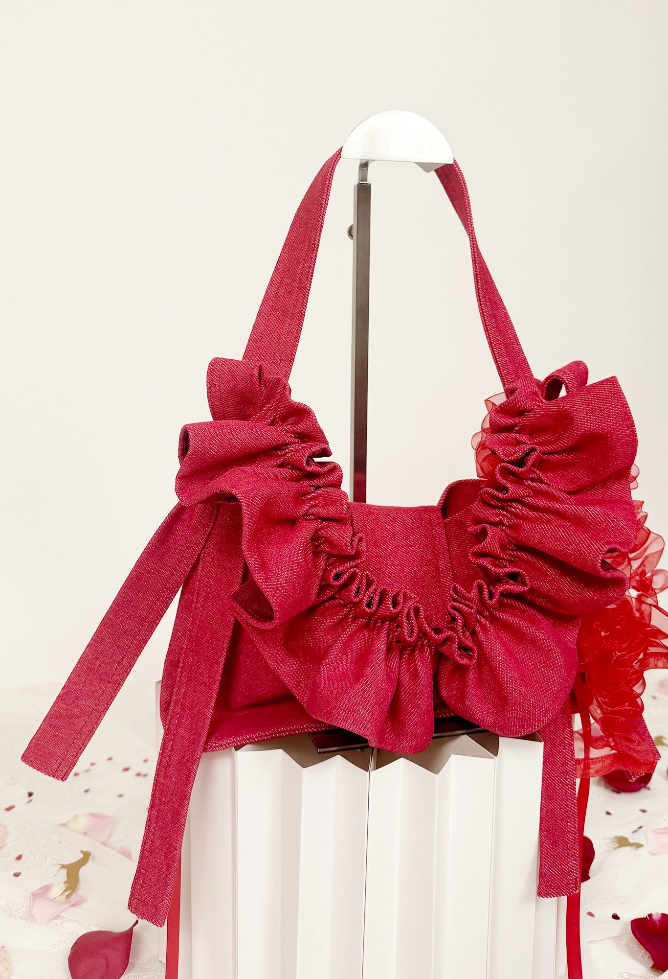 NAIA SHOULDER BAG - RED DENIM