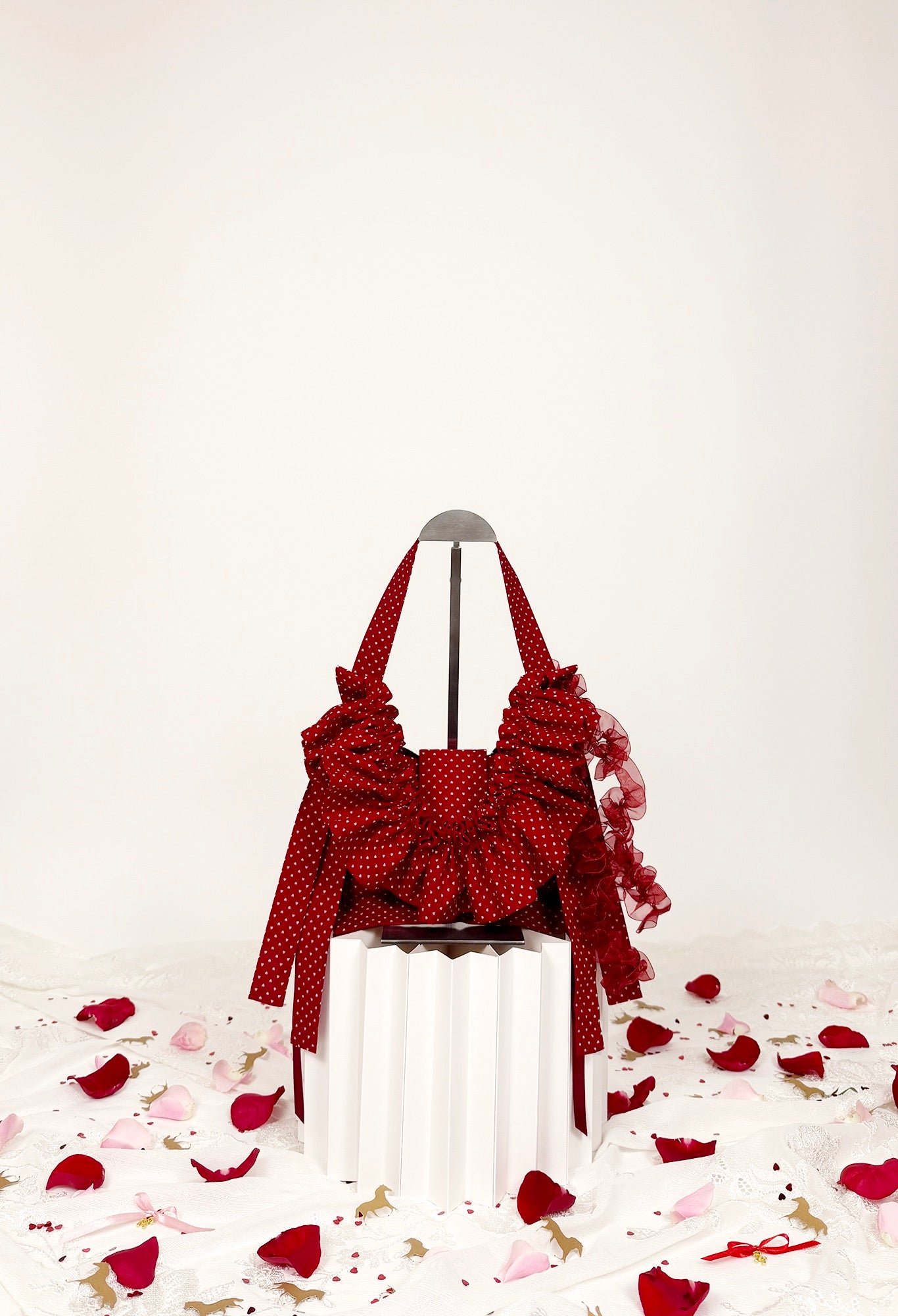 NAIA SHOULDER BAG - RED COTTON HEARTS