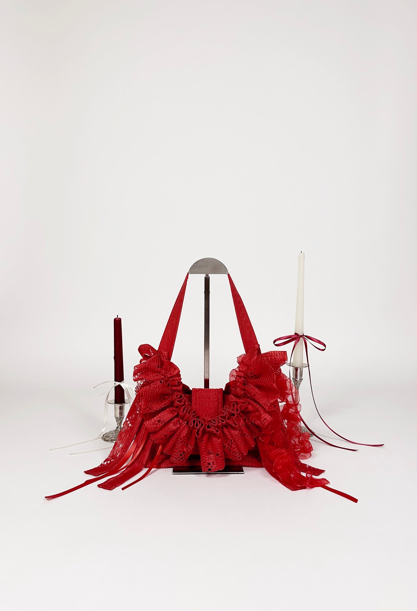 NAIA SHOULDER BAG - BRIGHT RED LACE