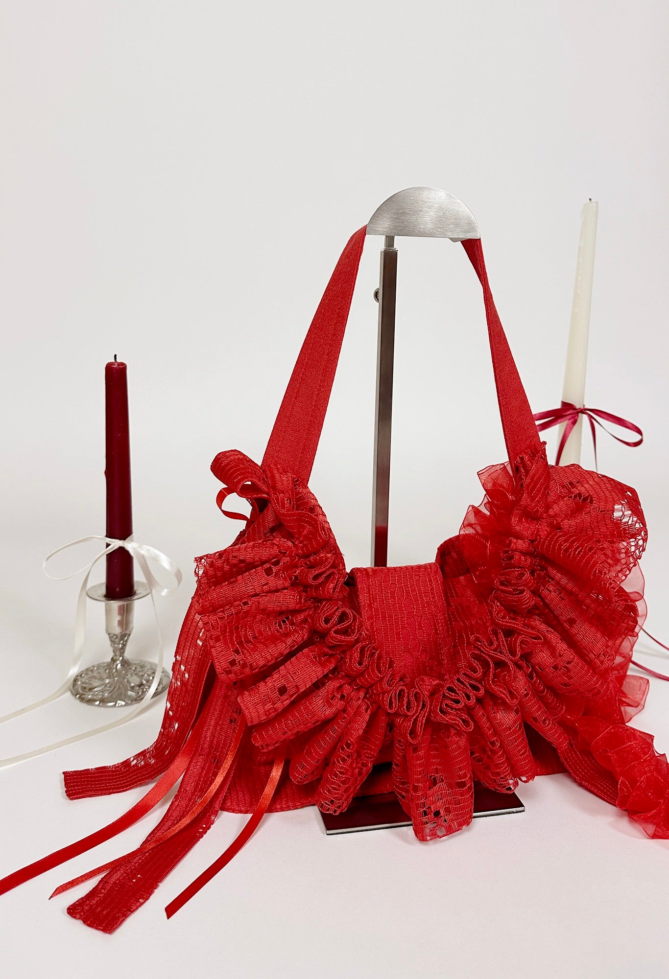 NAIA SHOULDER BAG - BRIGHT RED LACE