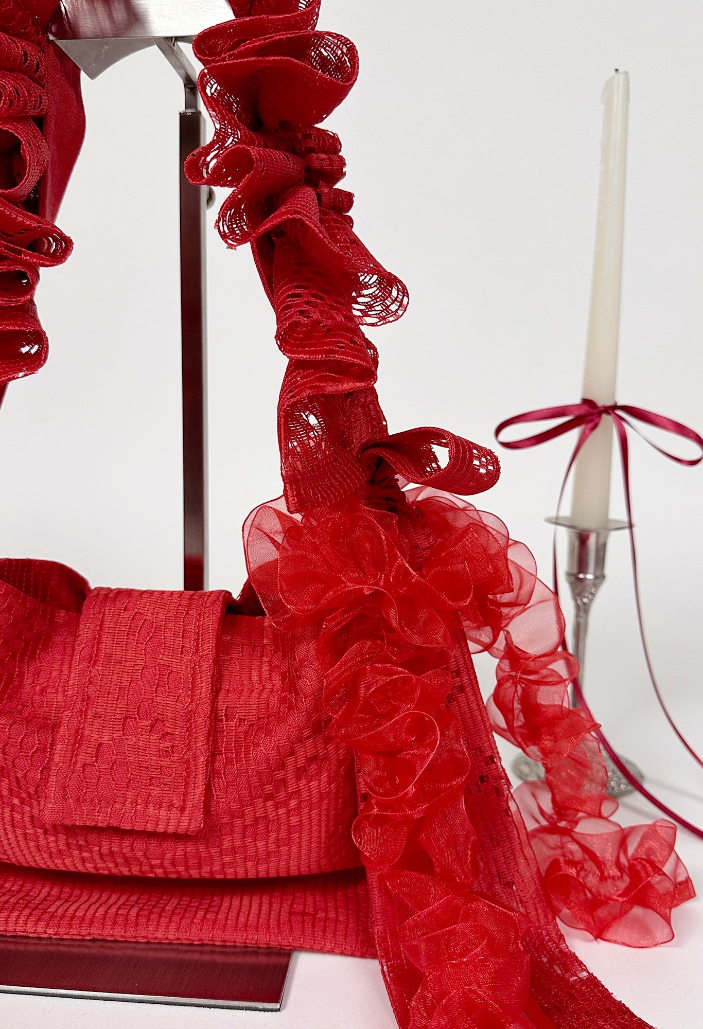 NAIA SHOULDER BAG - BRIGHT RED LACE