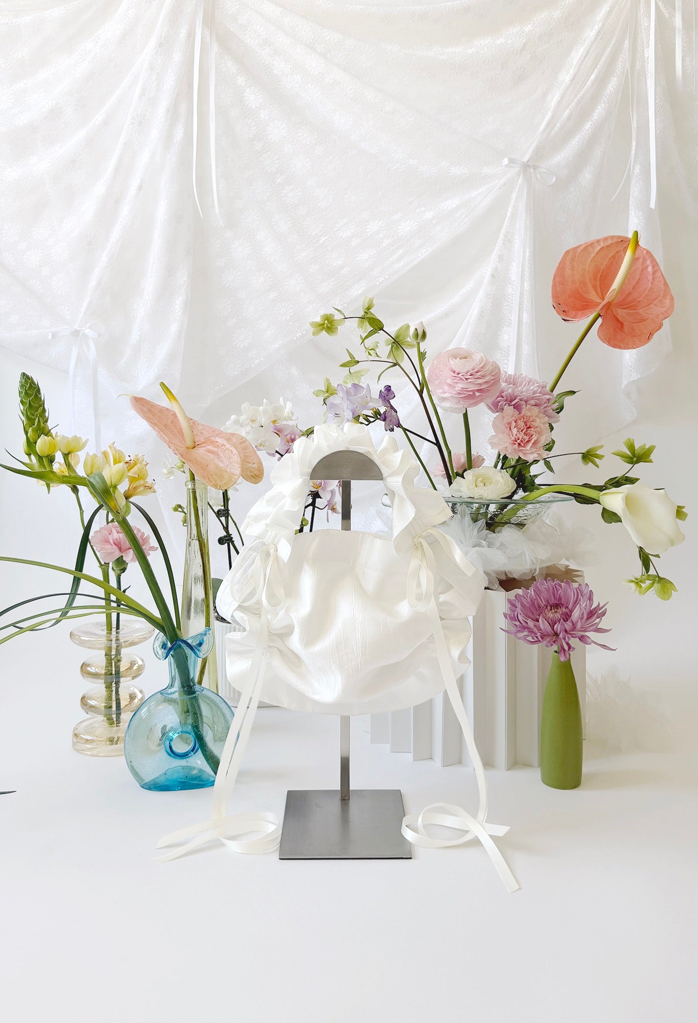 ZIA BAG - IVORY CRINKLED TAFFETA