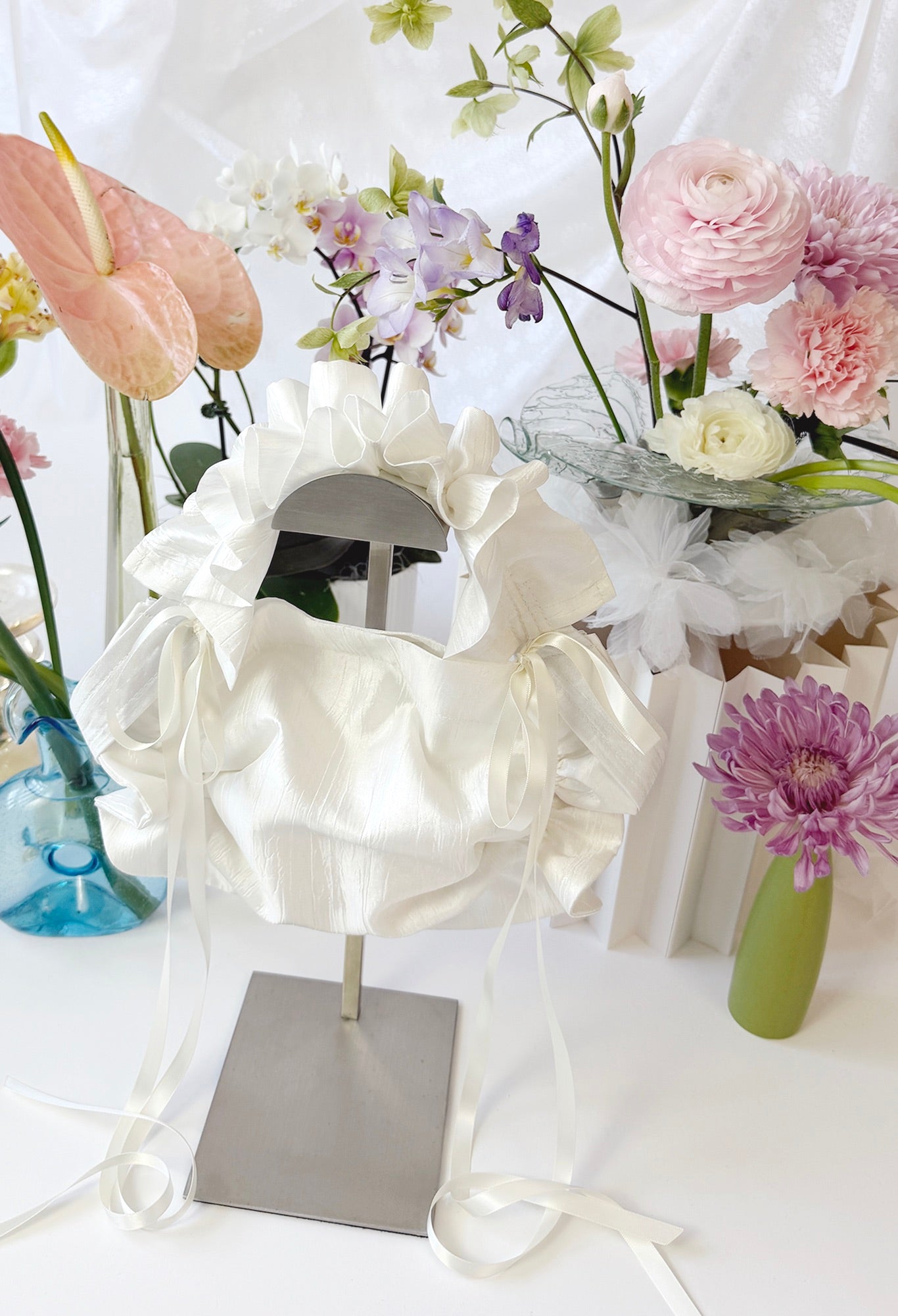 ZIA BAG - IVORY CRINKLED TAFFETA
