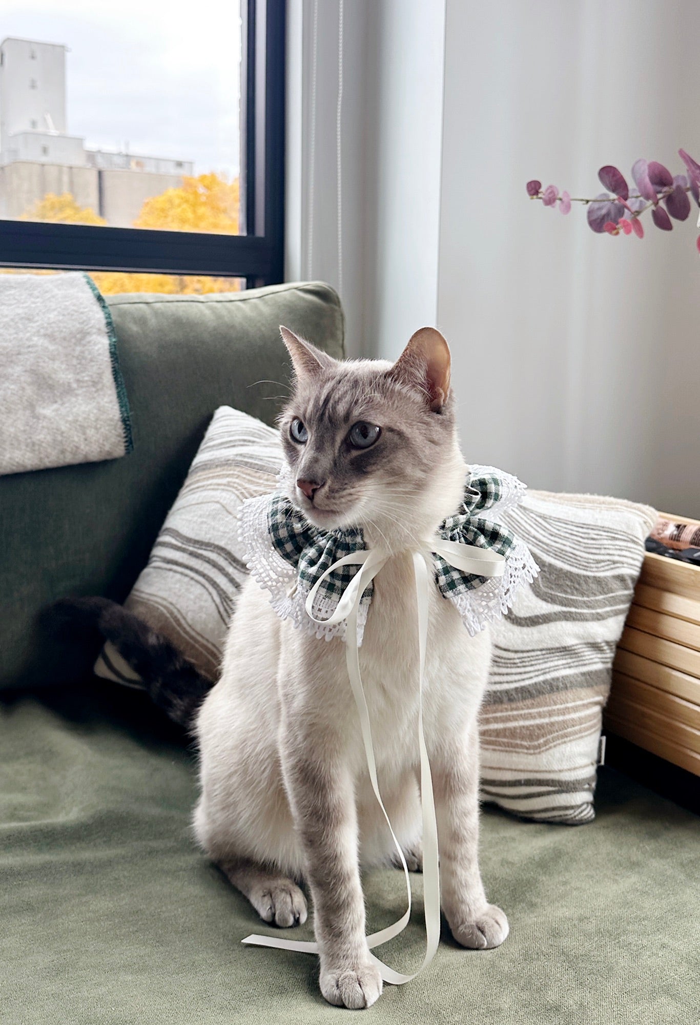 GINGHAM SCRUNCHIE - LACE TRIM