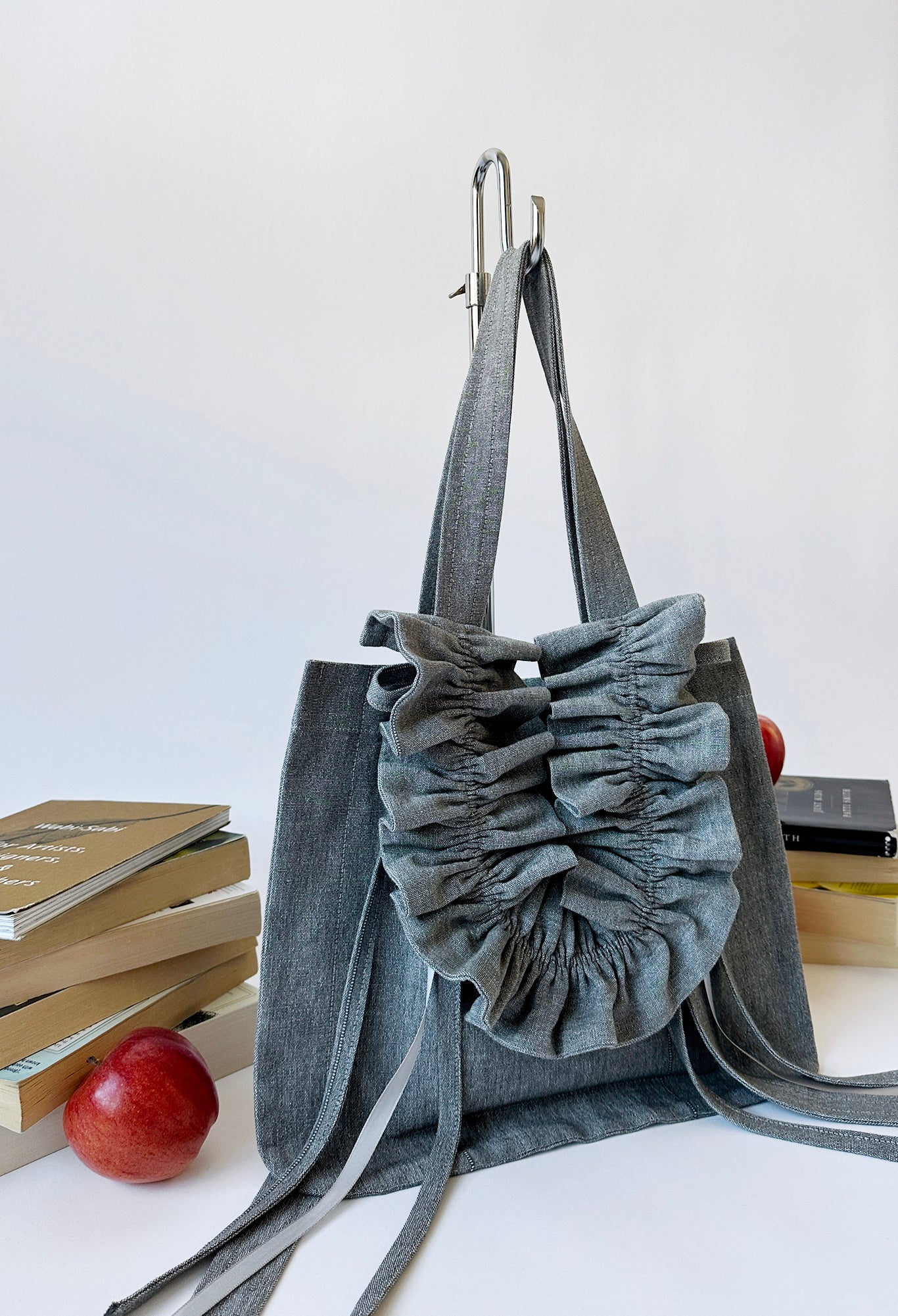 MINI ALIYA TOTE BAG - GRAY CANVAS w/ THIN BOWS